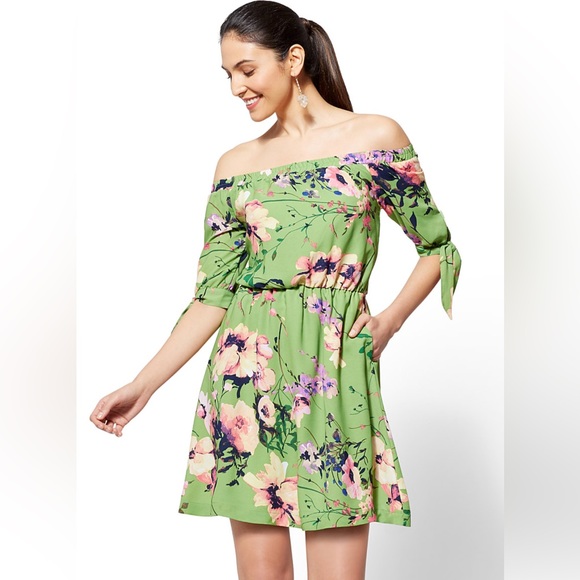 New York & Company Dresses & Skirts - New York & Company off shoulder dress